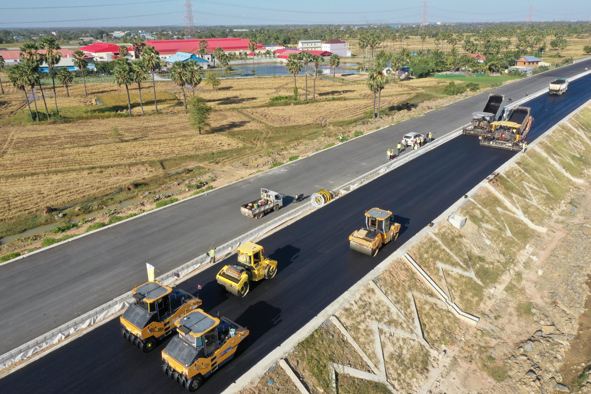 ផ្លូវល្បឿនលឿនពីរាជធានីភ្នំពេញទៅក្រុងព្រះសីហនុ