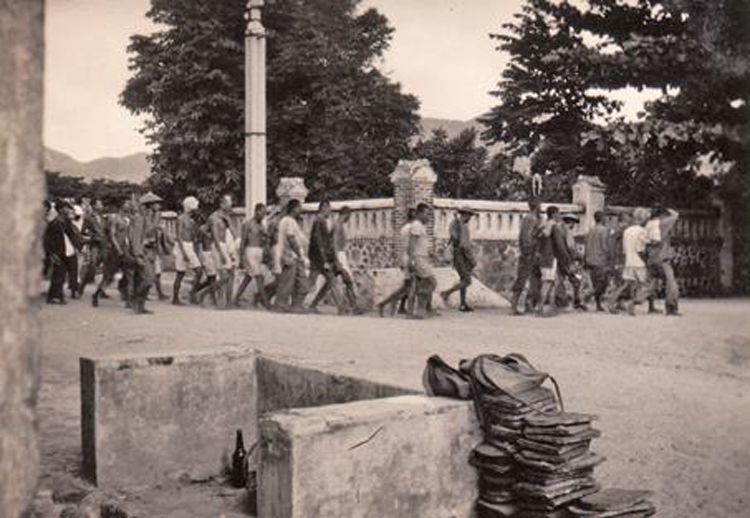 អ្នកទោសនៅគុកកោះត្រឡាច