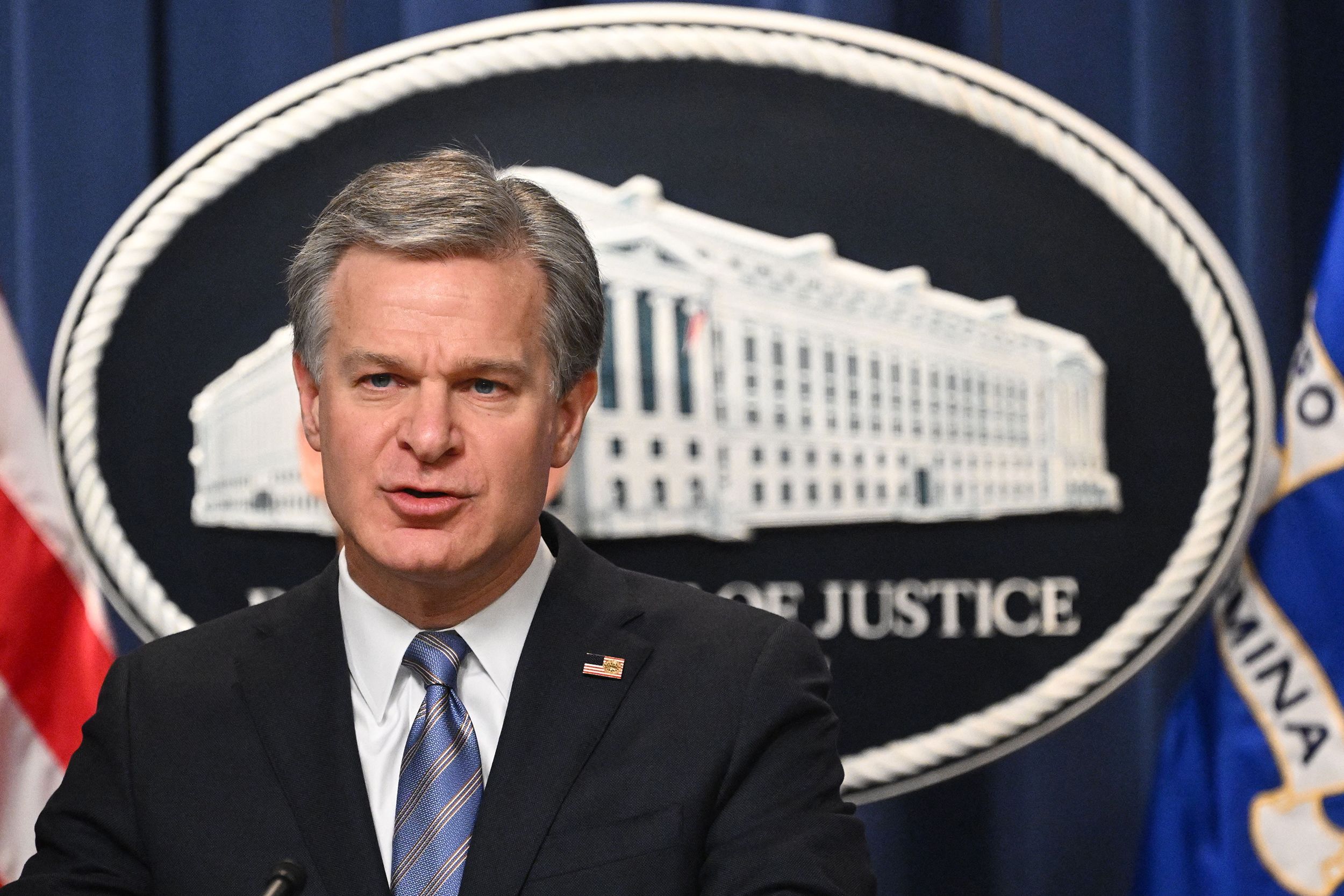 លោក Christopher Wray