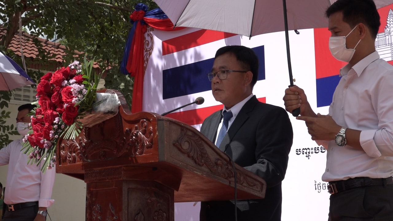 លោកវេជ្ជបណ្ឌិត ឡេ ច័ន្ទសង្វាត ប្រធានមន្ទីសុខាភិបាលខេត្តបន្ទាយមានជ័យ