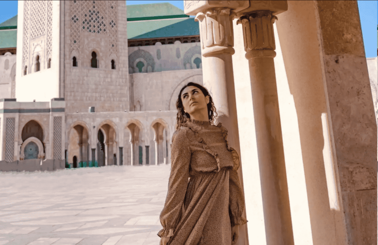 លោកស្រី ឆ្លូ ជេត 