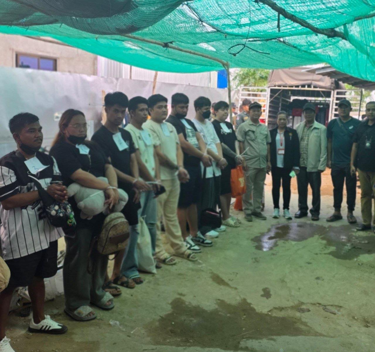 សកម្មភាពចុះបង្ក្រាប
ជនជាតិម៉ាឡេស៊ី០៧នាក់ ស្រីម្នាក់ និងបុរសជនជាតិវៀតណាមម្នាក់