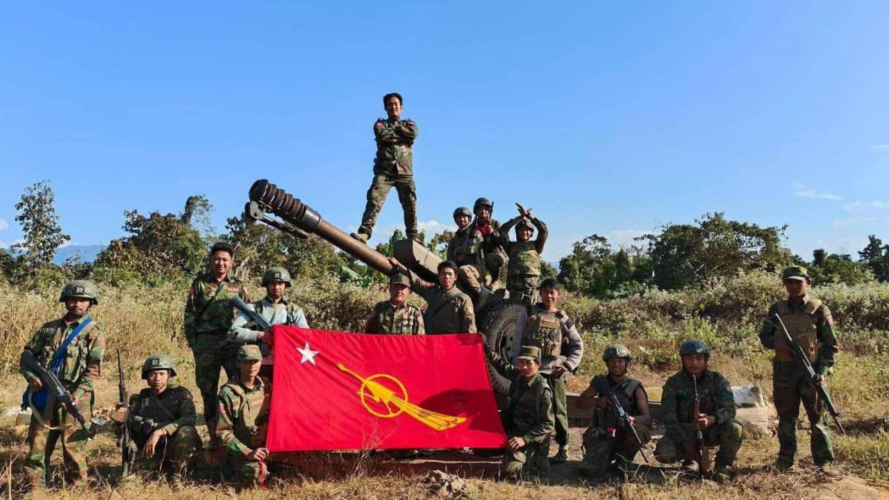 រណសិរ្សប្រជាធិបតេយ្យនិស្សិតភូមា(ABSDF)