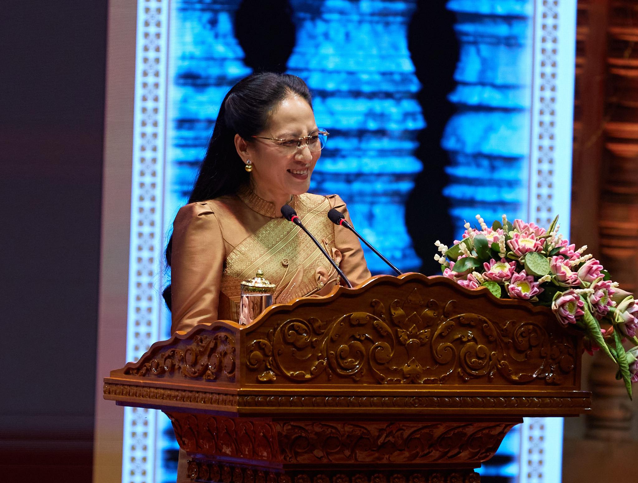 លោកជំទាវបណ្ឌិត ពេជ ចន្ទមុនី