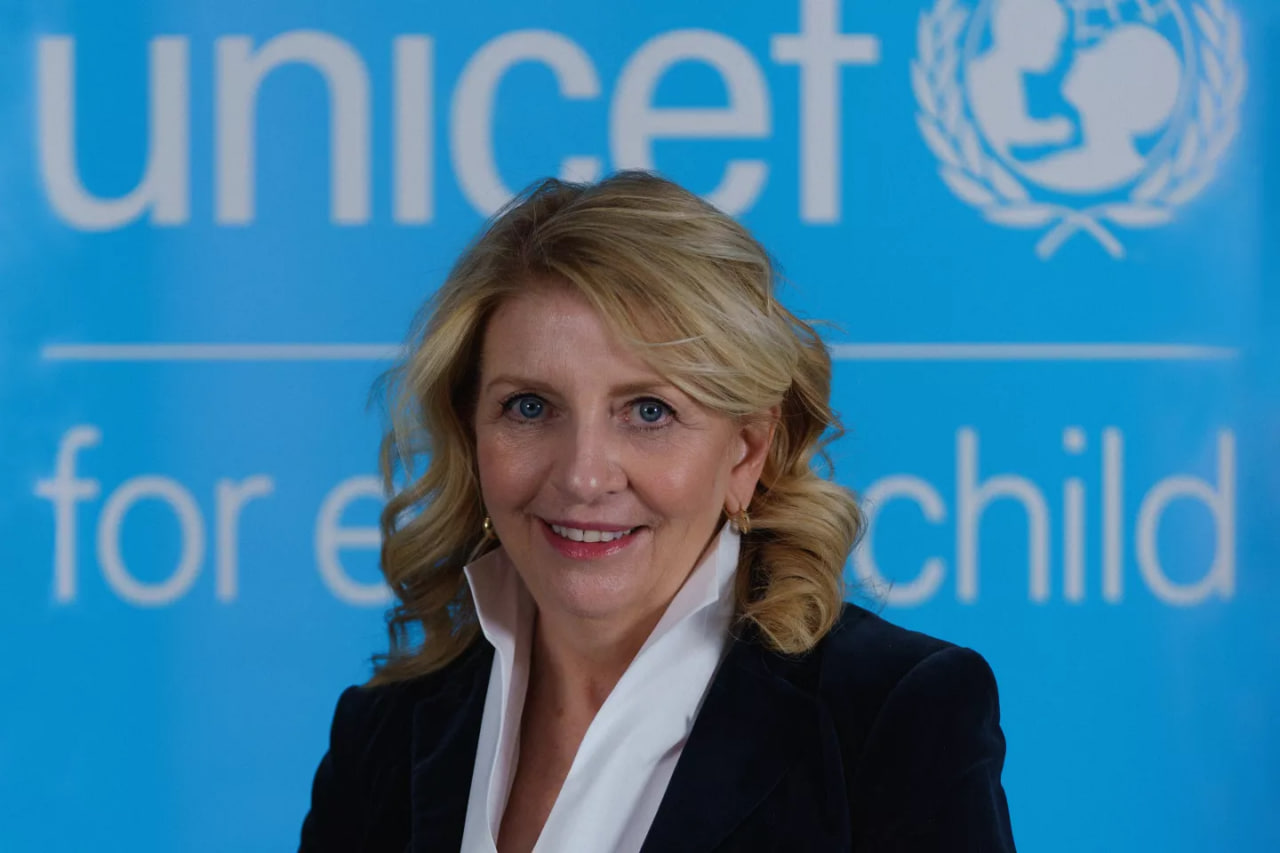 លោកស្រី ខេតធឺរីន រ៉ាស់ហ៊្សល