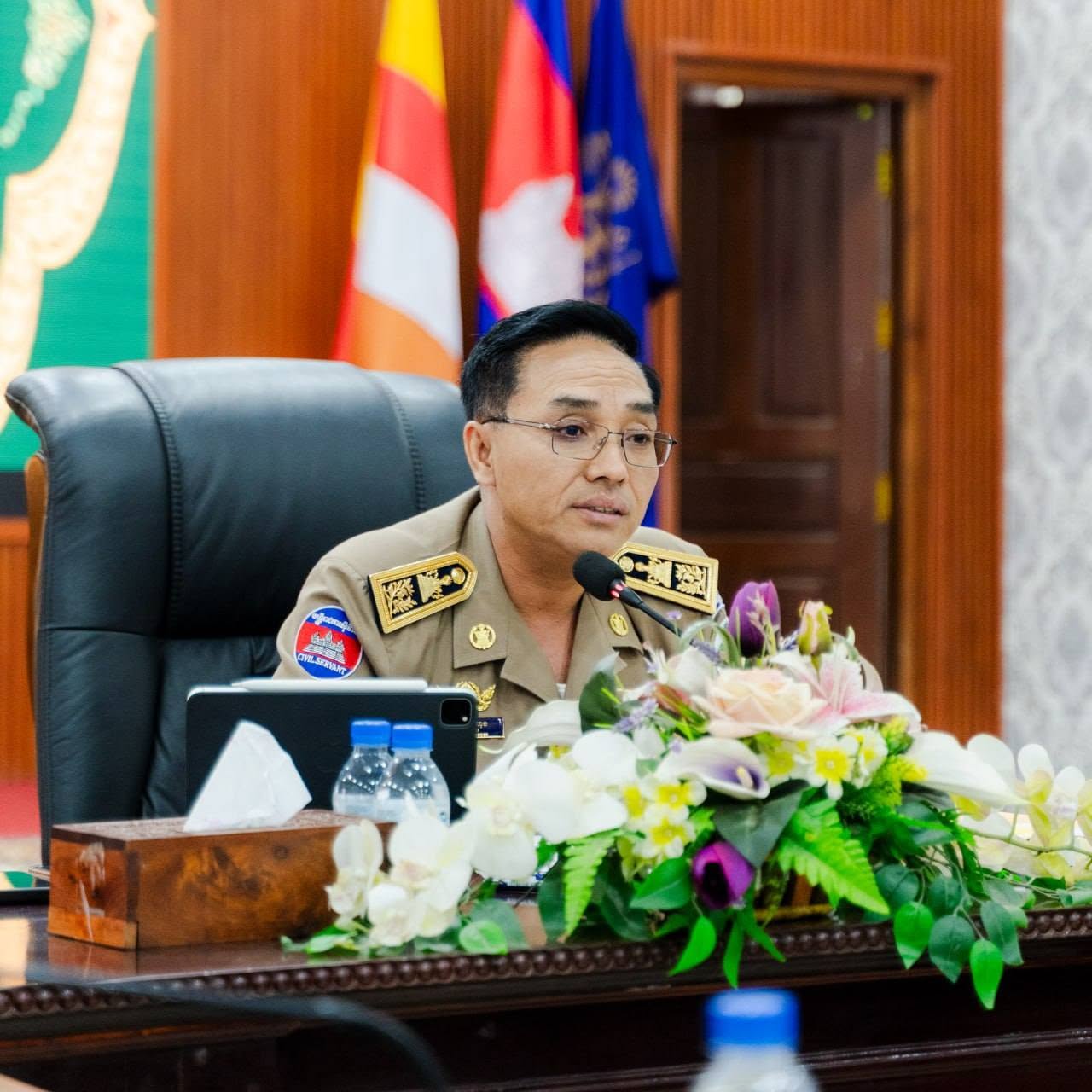 លោក ម៉ាក់ ប៊ុនហុង អ្នកនាំពាក្យរដ្ឋបាលខេត្តកំពង់ធំ