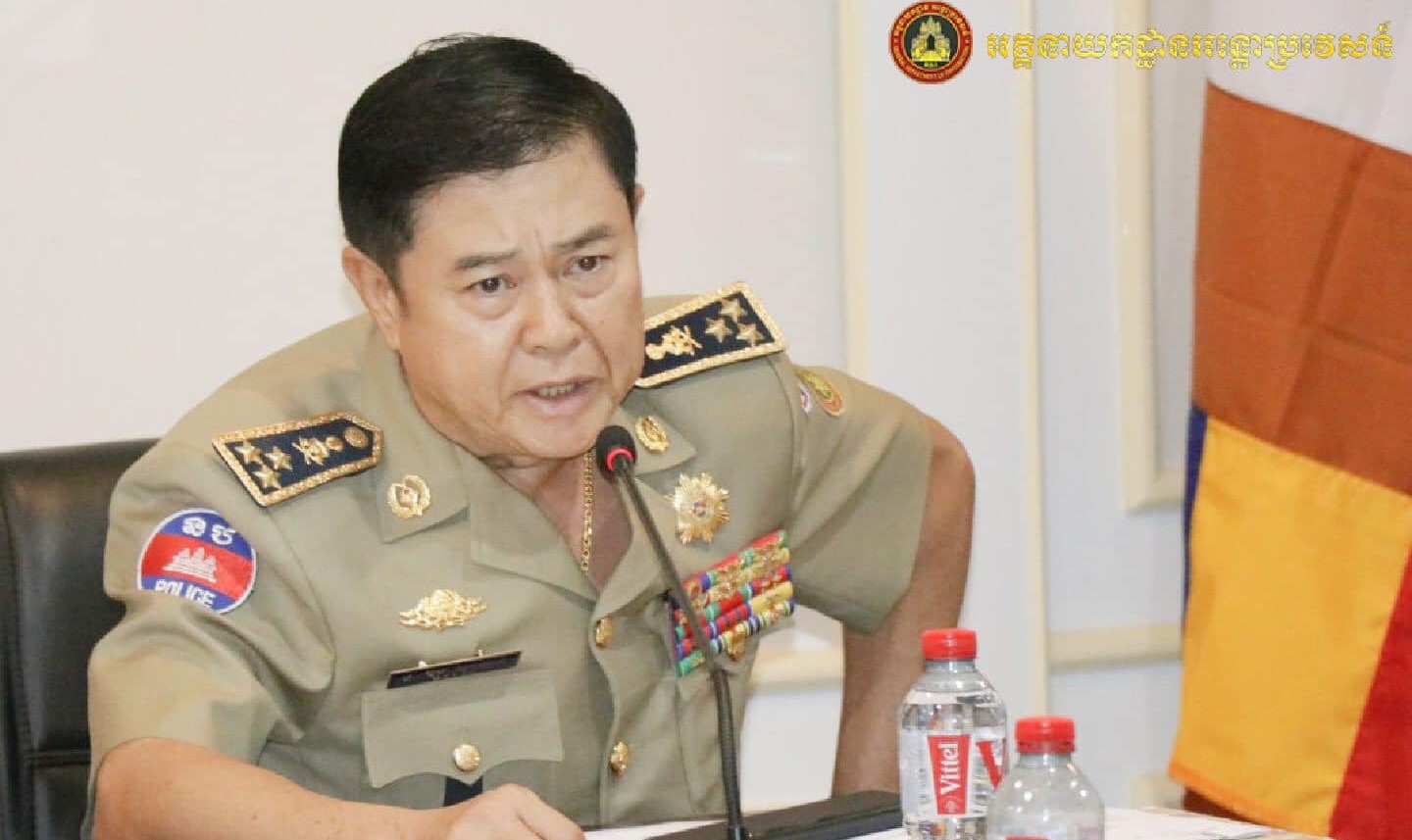 លោក ចុង សុវណ្ណនី កាលនៅជាអគ្គនាយករងអន្តោប្រវេសន៍