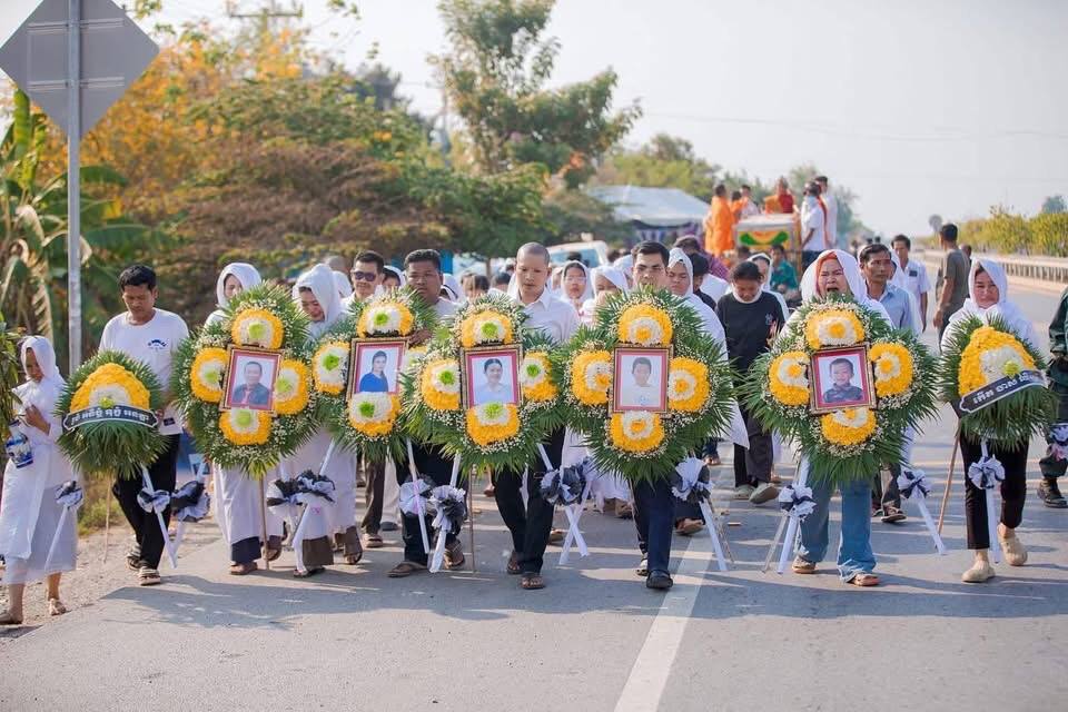 ករណីគ្រោះថ្នាក់ចរាចរណ៍បើករថយន្តបុកមនុស្សស្លាប់ដល់ទៅ៦នាក់។&nbsp;