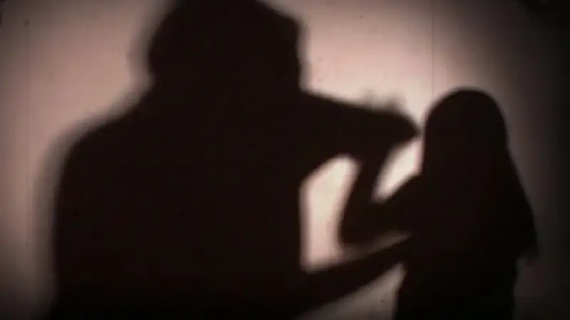 រូបតំណាង៖ ក្មេងស្រី ត្រូវគេចាប់បង្ខំ