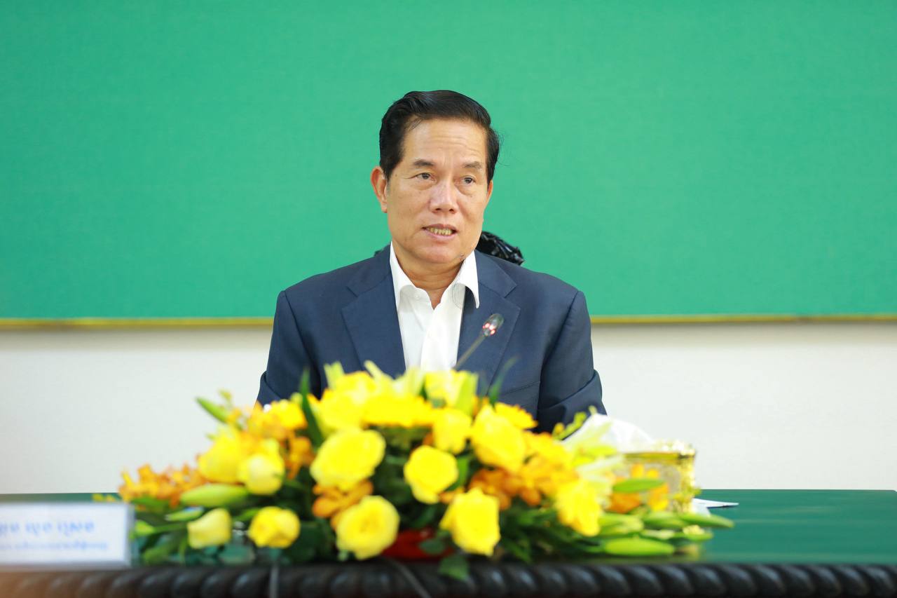 លោក ឃួង ស្រេង អភិបាលរាជធានីភ្នំពេញ