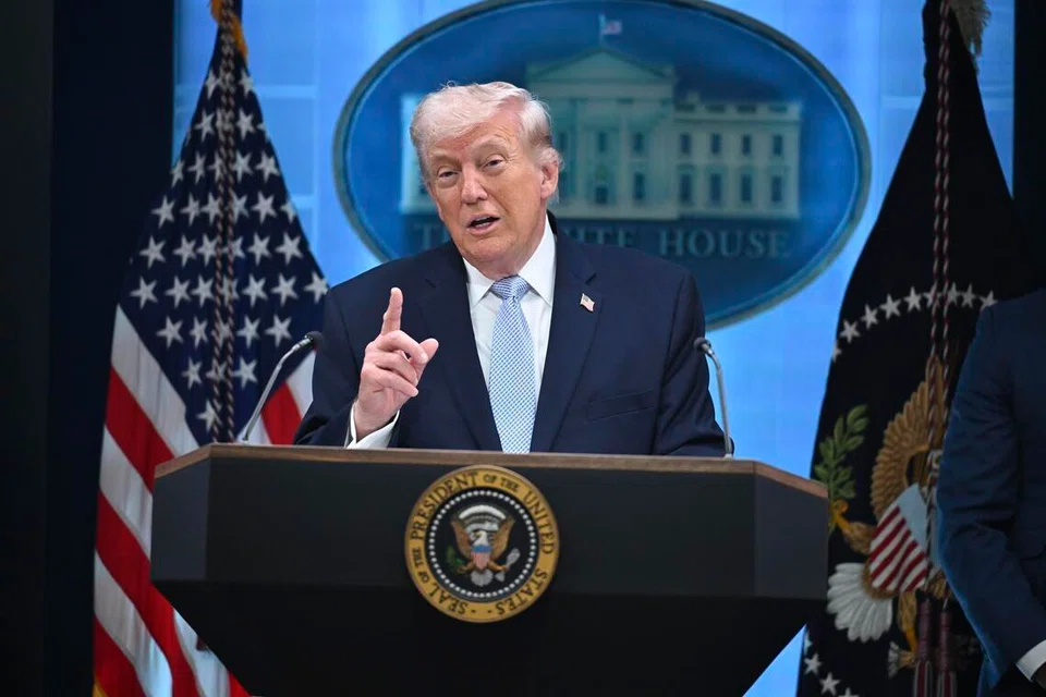 លោក ដូណាល់ ត្រាំ