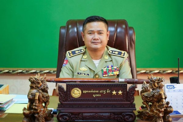 លោកឧត្តមសេនីយ៍ទោ ពេជ្រ វិរៈ ស្នងការនគរបាលខេត្តស្វាយរៀង