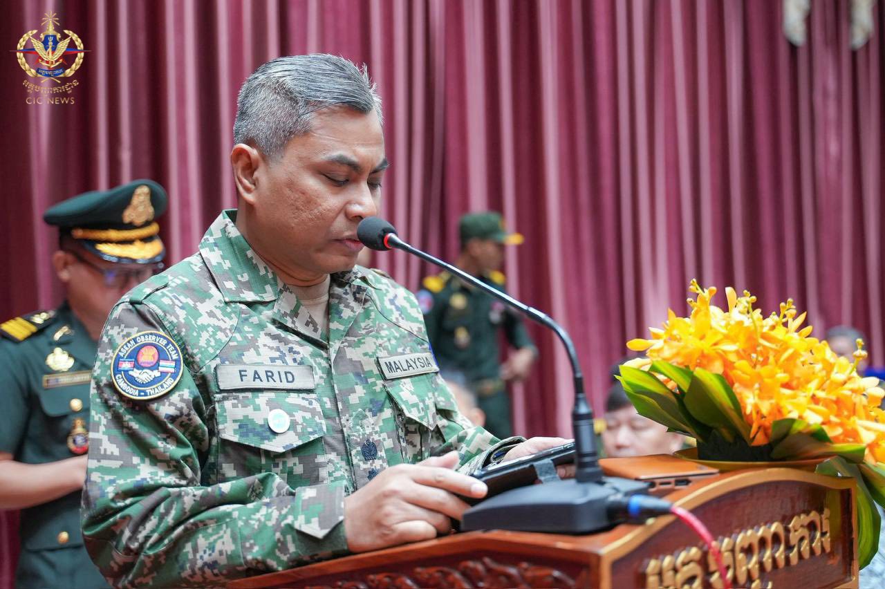 ប្រធានក្រុម (AOT) លោកវរសេនីយ៍ឯក MOHD FARID BIN MOHD YUSOP&nbsp;
