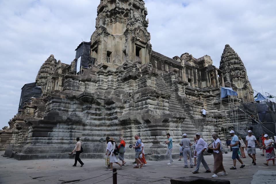 ខឿនបាកាណប៉ែកអាគ្នេយ៍នៃប្រាសាទអង្គរវត្ត