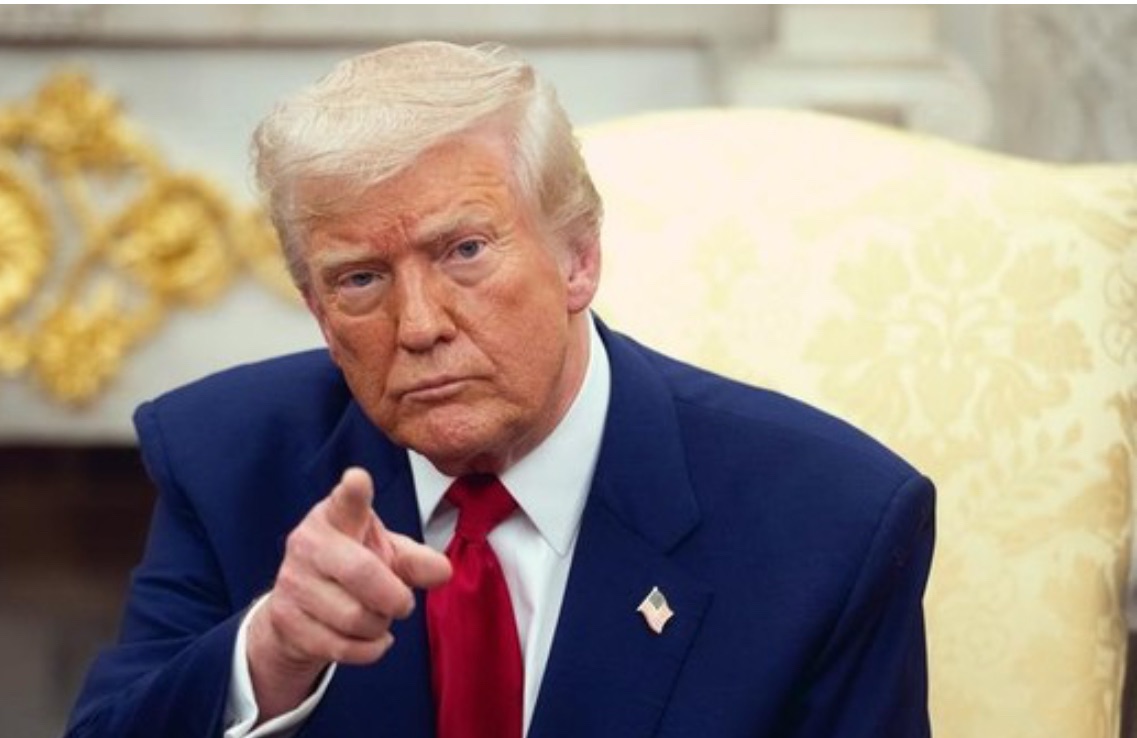 លោក ដូណាល់ ត្រាំ