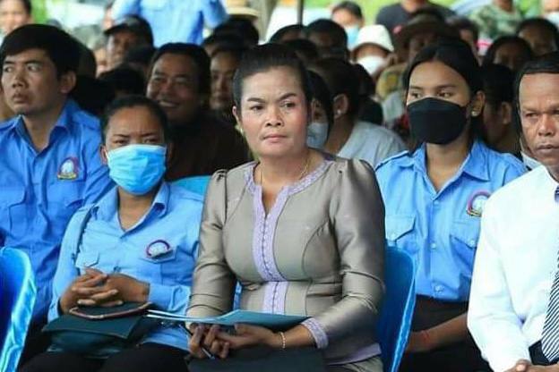 លោកស្រី ឆាត សុជា ចៅសង្កាត់ព្រះពន្លា