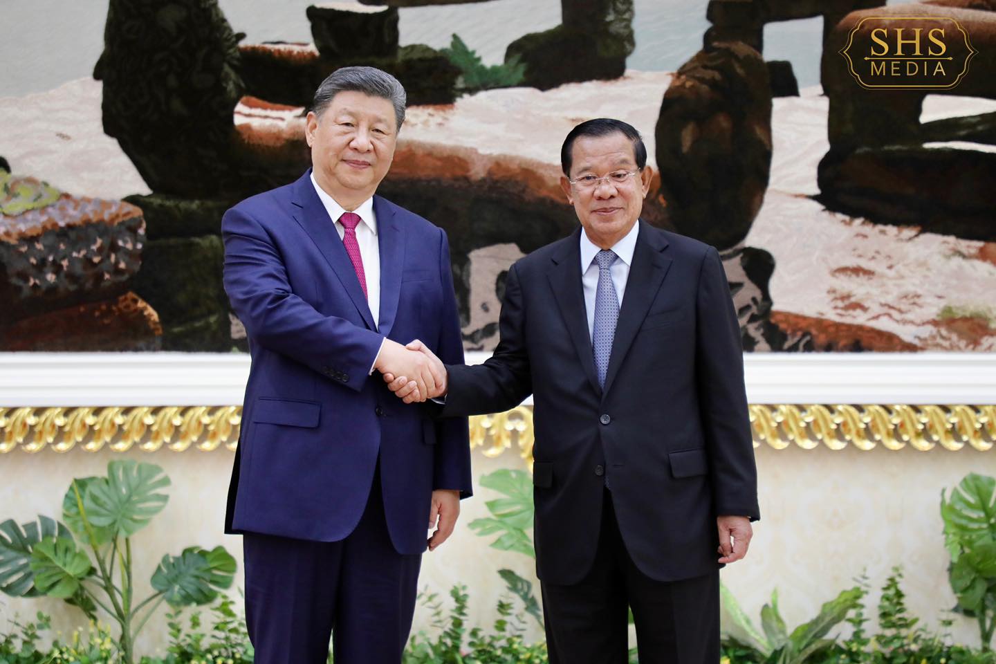លោក ស៊ី ជីនពីង ប្រធានាធិបតីចិន និង សម្ដេចតេជោ ហ៊ុន សែន ប្រធានព្រឹទ្ធសភាកម្ពុជា&nbsp;