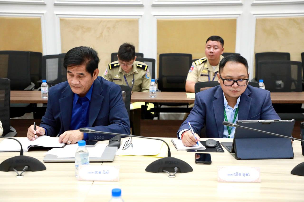 ការពិភាក្សាការងារជាមួយតំណាងក្រសួងសេដ្ឋកិច្ច និងហិរញ្ញវត្ថុ ដើម្បីពិនិត្យឡើងវិញអំពីតម្លៃសេវារដ្ឋបាលមួយចំនួនលើការងារអត្តសញ្ញាណកម្ម