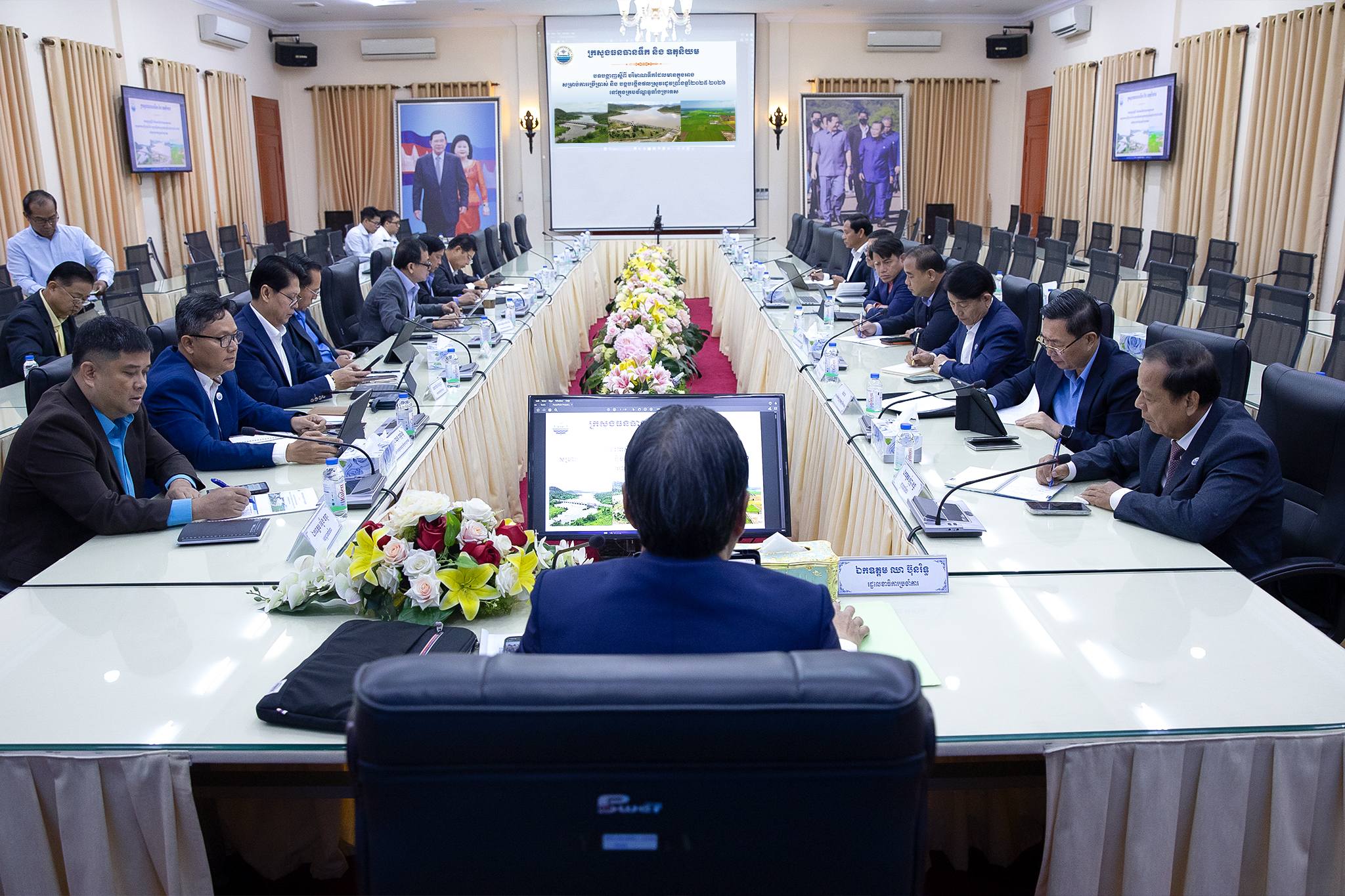 មន្រ្តីក្រសួងធនធានទឹក និងស្ថាប័នពាក់ព័ន្ធ ប្រជុំត្រៀមវិធានការឆ្លើយតបគ្រោះរាំងស្ងួត។