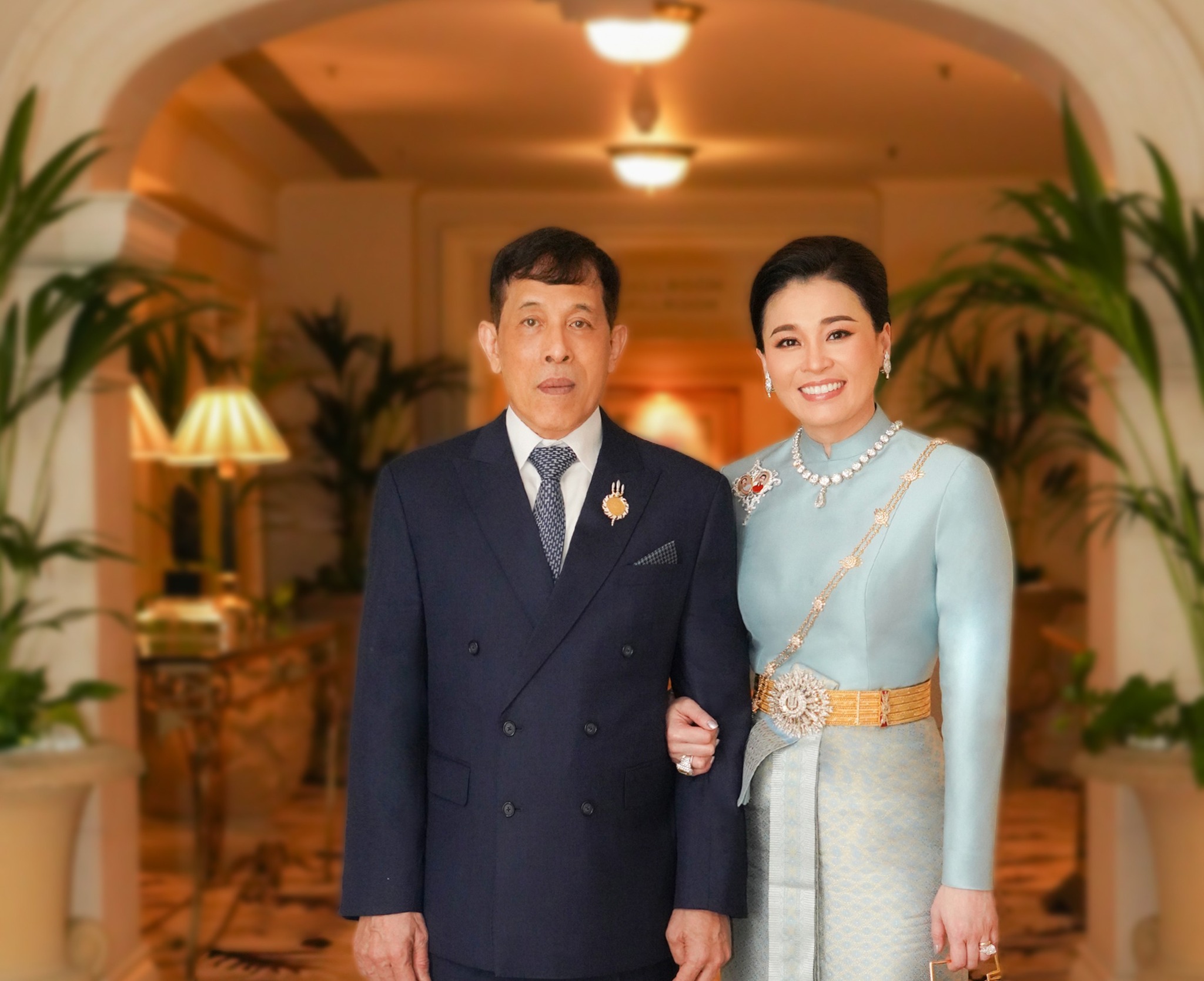 ព្រះមហាក្សត្រថៃ&nbsp;មហាវិជ្ជរ៉ាឡុងកន និងអគ្គមហេសី