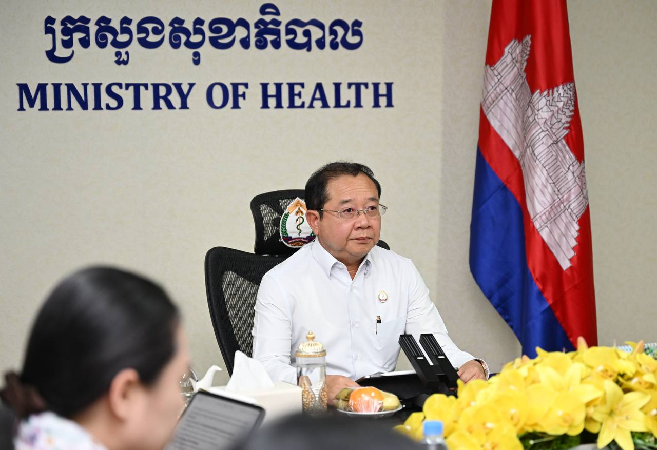 លោក ឈាង រ៉ា រដ្ឋមន្រ្តីក្រសួងសុខាភិបាល