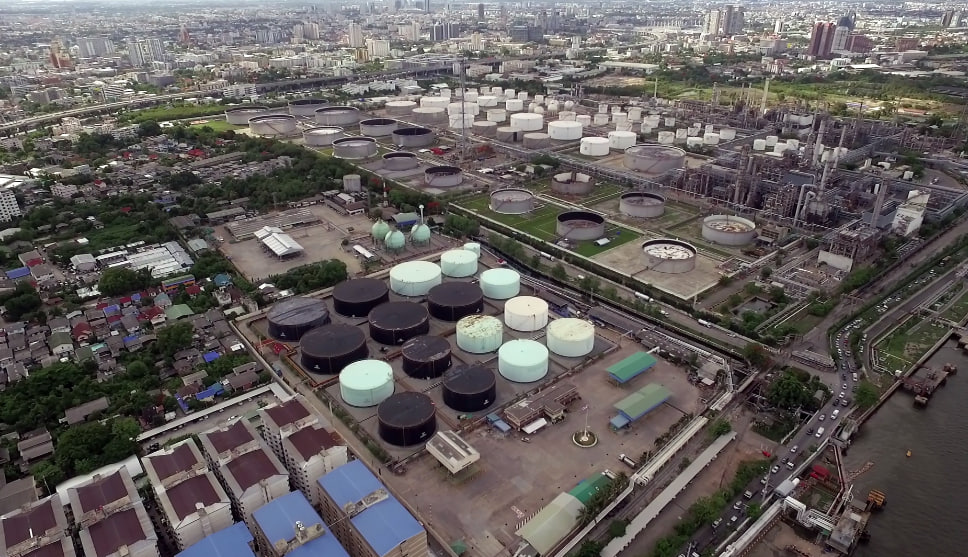 តំបន់ប្រេងមួយកន្លែងនៅបរទេស