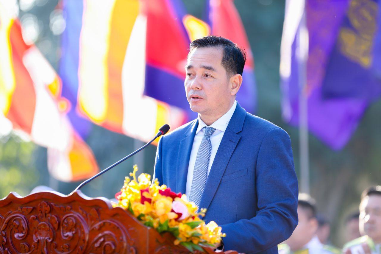 លោក អ៊ុន ចាន់ដា ថ្លែងក្នុងទិវាជ័យជម្នះ៧មករា ដែលត្រូវបានរៀបចំឡើងនៅថ្ងៃទី៧ ខែមករា ឆ្នាំ២០២៥ លើទឹកដីខេត្តកំពង់ចាម។