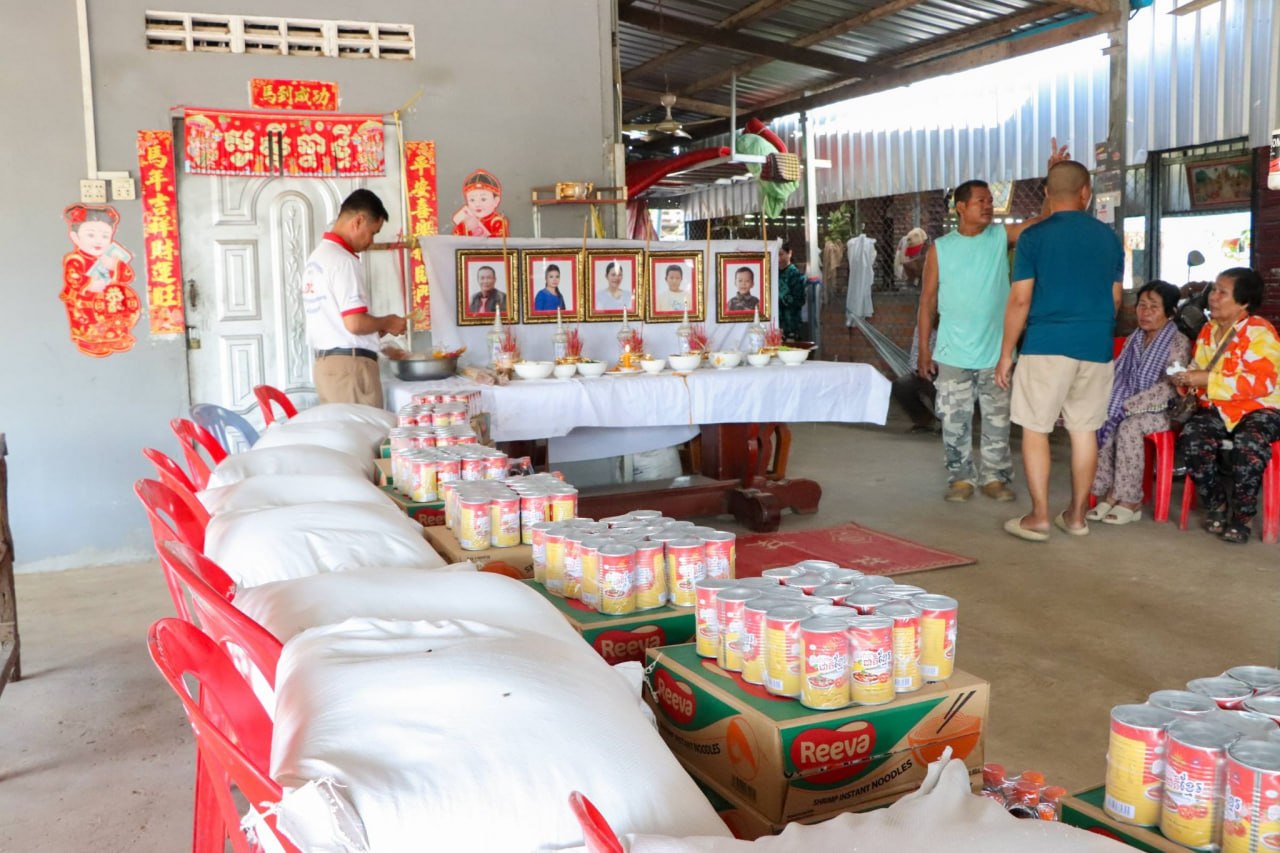 ករណីគ្រោះថ្នាក់ចរាចរណ៍បើករថយន្តបុកមនុស្សស្លាប់ដល់ទៅ៦នាក់។&nbsp;