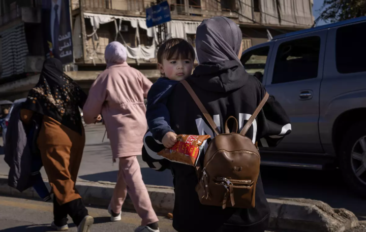 ប្រជាជននៅលីបង់ ចាកចេញពីផ្ទះ។&nbsp;