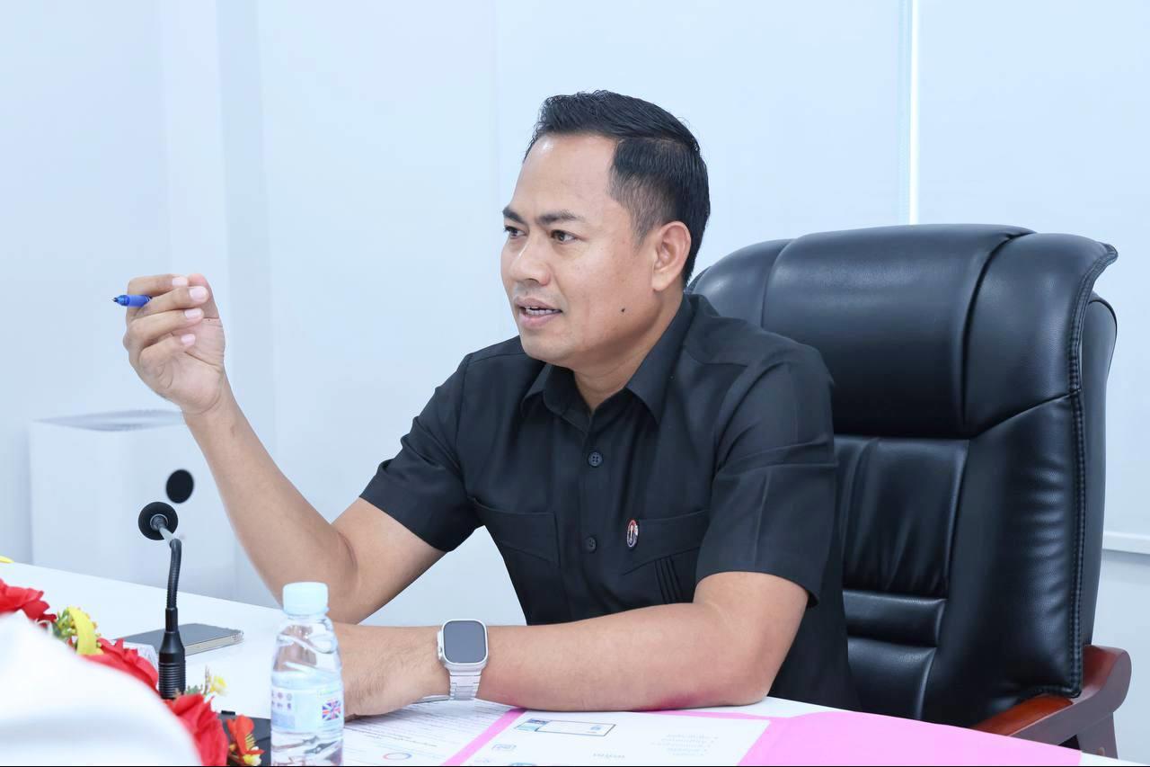 ឯកឧត្តម ផន រឹម អ្នកនាំពាក្យក្រសួងសាធារណការ និងដឹកជញ្ជូន