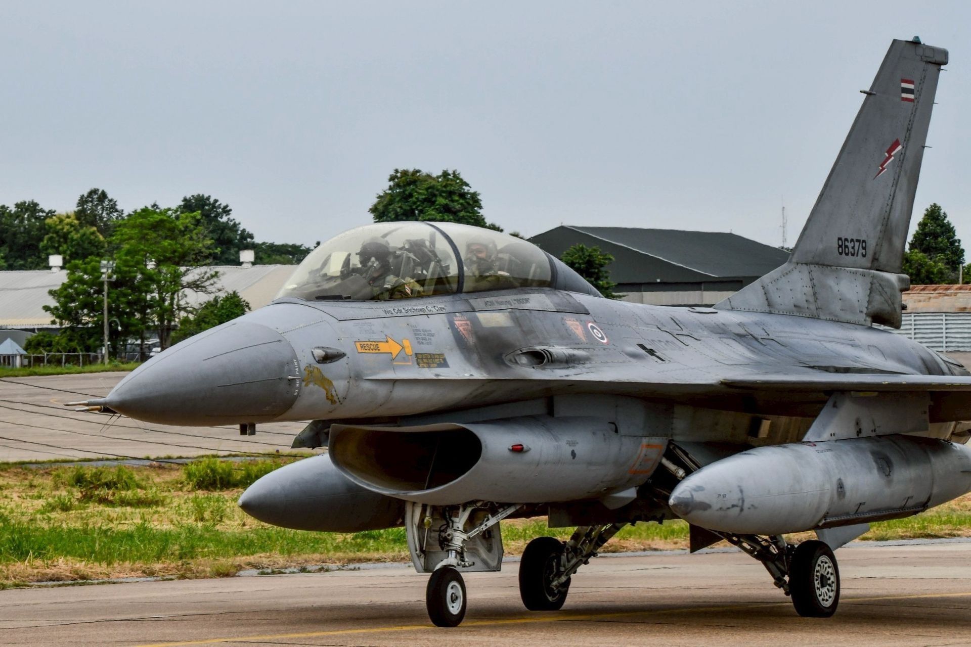 យន្តហោះចម្បាំង&nbsp;F-16 Fighting Falcon