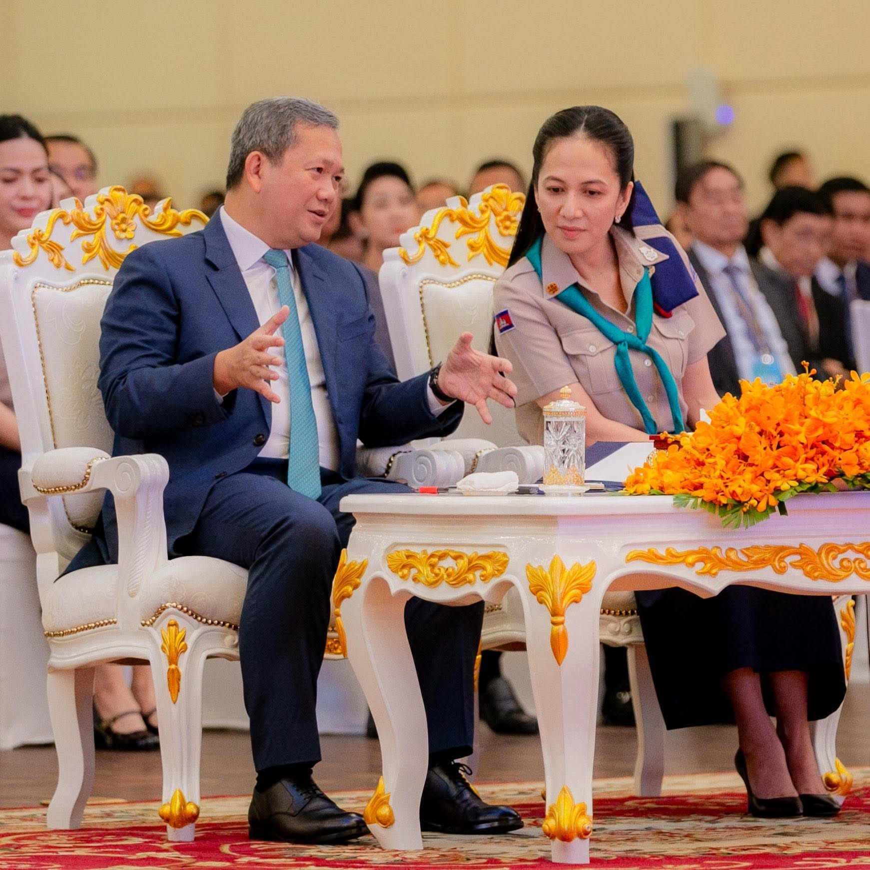 សម្តេចធិបតី ហ៊ុន ម៉ាណែត នាយករដ្ឋមន្ត្រី និង លោកជំទាវបណ្ឌិត ពេជ ចន្ទមុន្នី ហ៊ុន ម៉ាណែត ស្ត្រីទី១នៃកម្ពុជា និងជាអគ្គស្នងការសមាគមកាយឫទ្ធិនារីកម្ពុជា&nbsp;&nbsp;