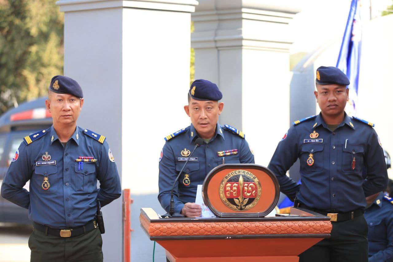 លោកវរសេនីយ៍ត្រី សុខ ឡេង មេបញ្ជាការមូលដ្ឋានកងរាជអាវុធហត្ថក្រុងសិរីសោភ័ណ&nbsp;