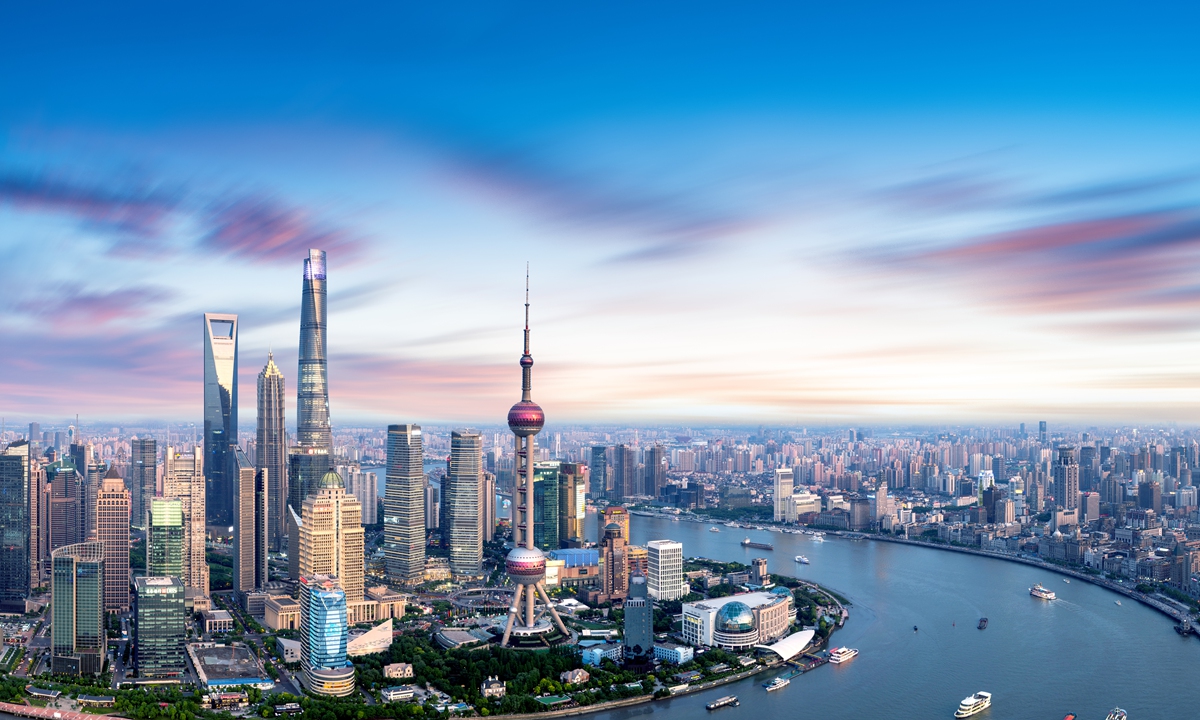 Sperma burun toplamidan oqib chiqadi