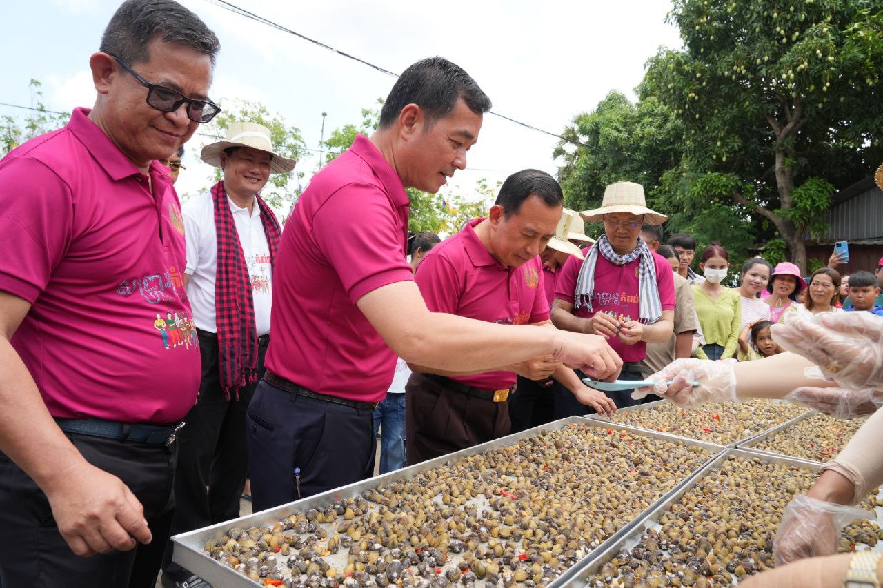 លៀសហាល ដែលបានដាក់ឱ្យពលរដ្ឋ និងភ្ញៀវទេសចរហូបដោយសេរី ក្នុងព្រឹត្តិការណ៍សង្ក្រាន្តកំពង់ចាម ឆ្នាំ២០២៥។&nbsp;រូបភាព៖ រដ្ឋបាលខេត្តកំពង់ចាម