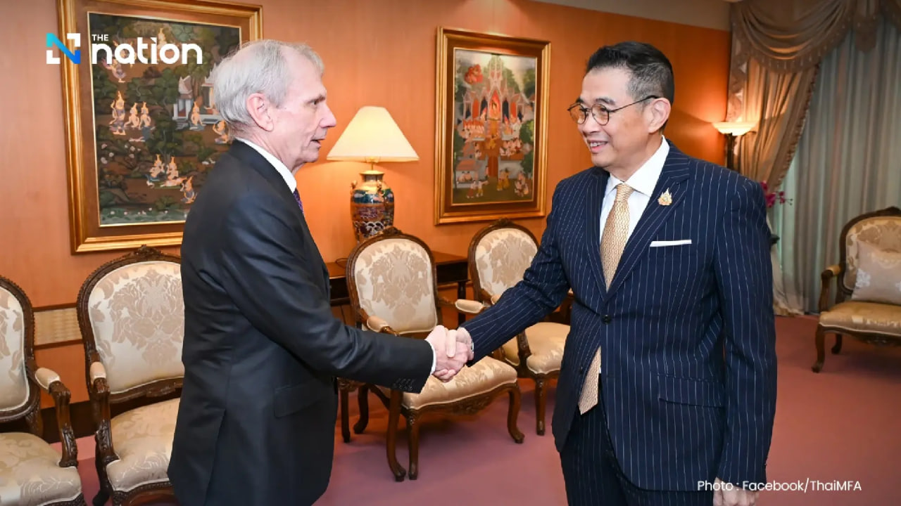 លោក រ៉ូប៊ឺត អេហ្វ ហ្គោឌិច(ឆ្វេង) និងលោក ម៉ារីស&nbsp;ស្ងៀមពង្ស&nbsp;