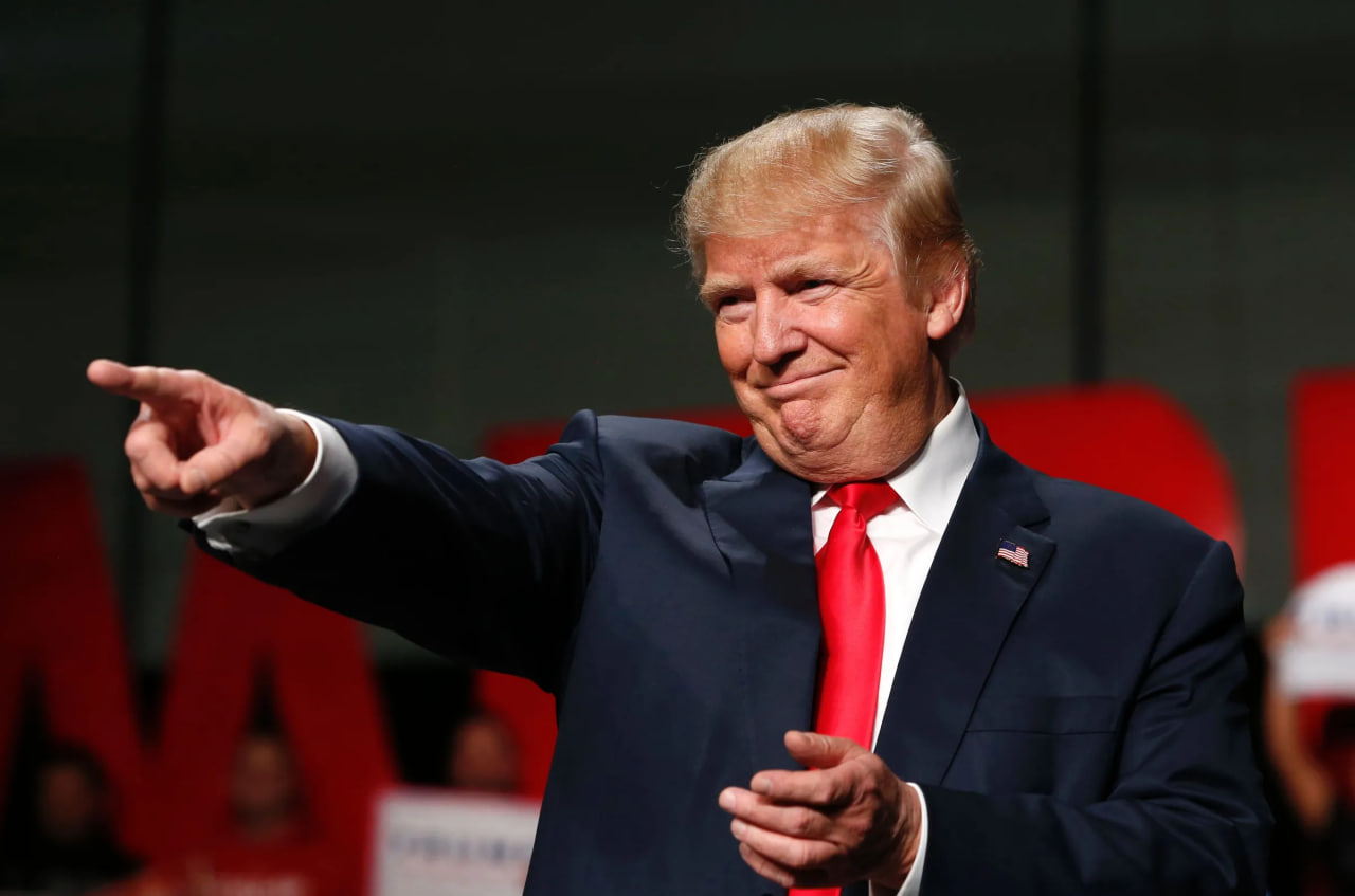 លោក&nbsp;ដូណាល់ ត្រាំ