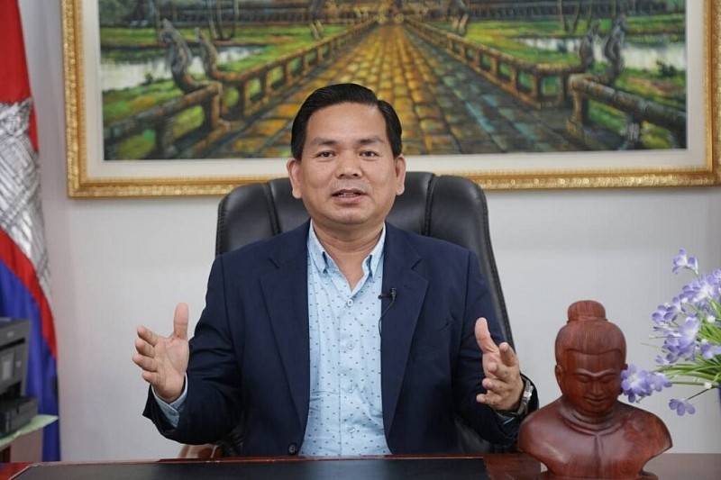 លោកបណ្ឌិត គិន ភា ប្រធានវិទ្យាស្ថានទំនាក់ទំនងអន្តរជាតិនៃរាជបណ្ឌិត្យសភាកម្ពុជា