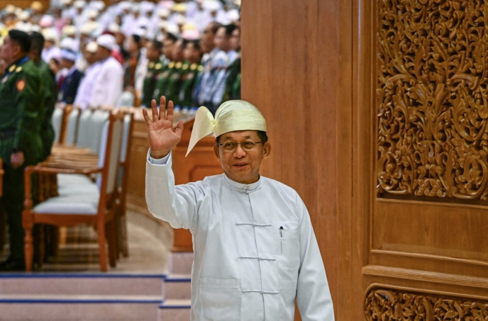 លោក មីន អ៊ុងឡាំង