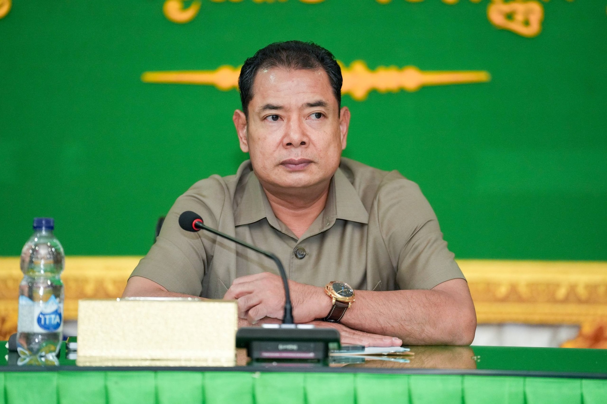 លោក ឃ្លាំង ហួត អភិបាលរងរាជធានីភ្នំពេញ