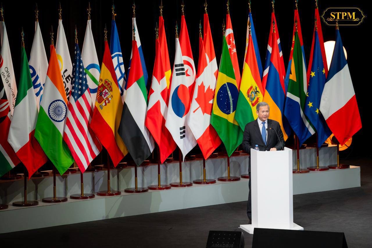 សម្តេចនាយករដ្ឋមន្រ្តី ហ៊ុន ម៉ាណែត