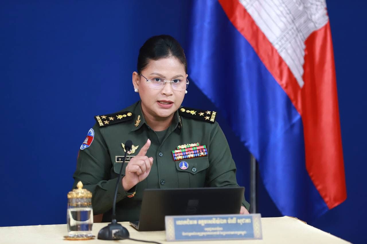 លោកស្រីឧត្តមសេនីយ៍ឯក ម៉ាលី សុជាតា&nbsp;អ្នកនាំពាក្យក្រសួងការពារជាតិ&nbsp;&nbsp;