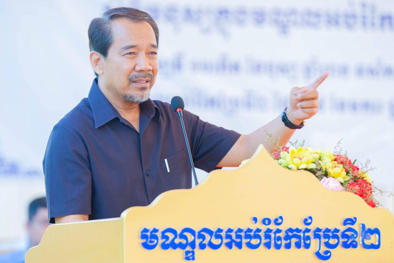 លោក កែវ រ៉េមី&nbsp;ប្រធានគណៈកម្មាការសិទ្ធមនុស្សកម្ពុជា