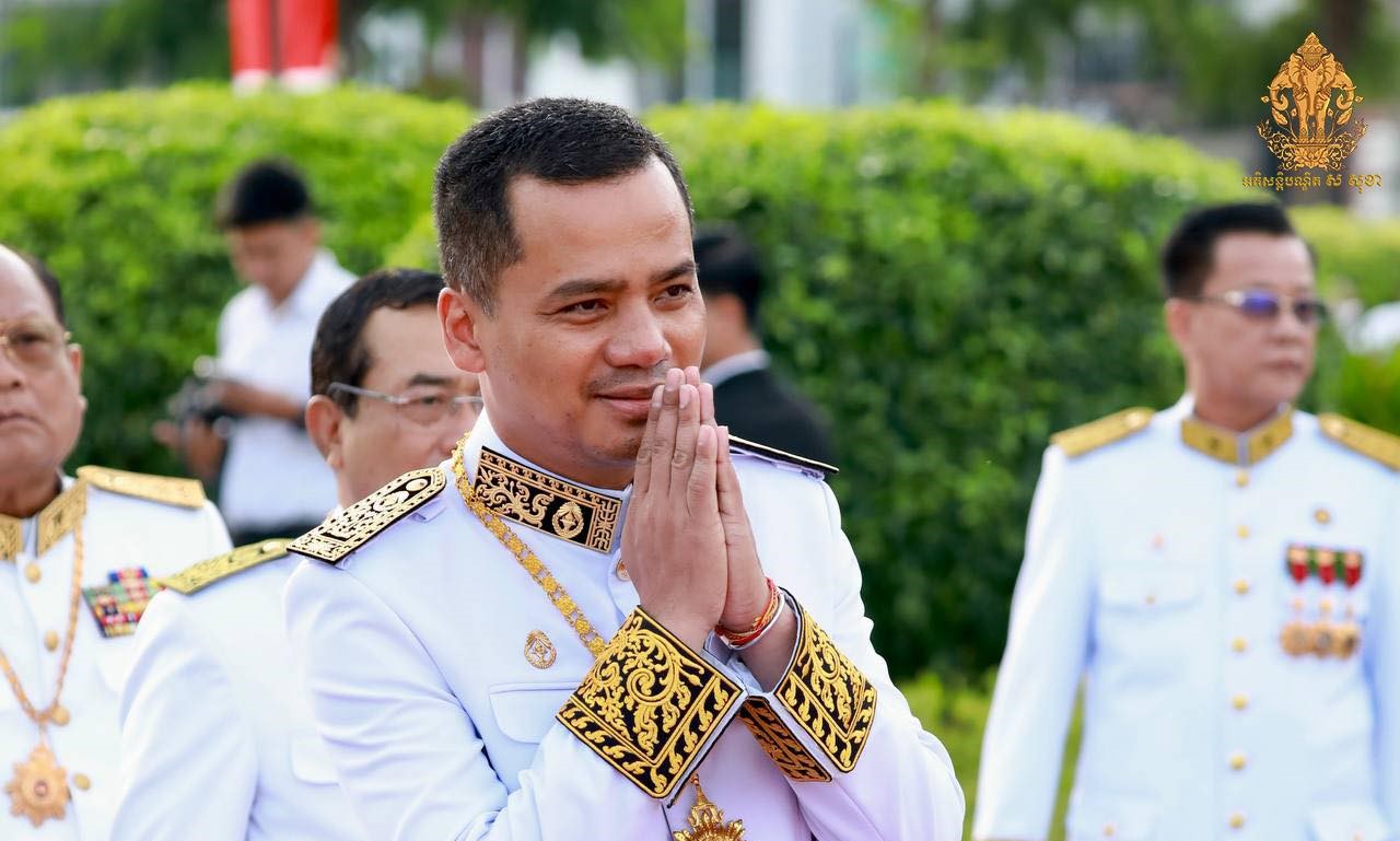 លោក ស សុខា ដឹកនាំគណៈប្រតិភូក្រសួងមហាផ្ទៃ ទៅគោរពព្រះវិញ្ញាណក្ខន្ធនៅស្តូបព្រះបរមរតនកោដ្ឋ អតីតព្រះមហាវីរក្សត្រកម្ពុជា នៅព្រឹក១៥ ខែតុលា ឆ្នាំ២០២៤ ជាទិវាប្រារព្ធខួប១២ឆ្នាំនៃការយាងសោយព្រះទិវង្គតរបស់ព្រះអង្គ។&nbsp;