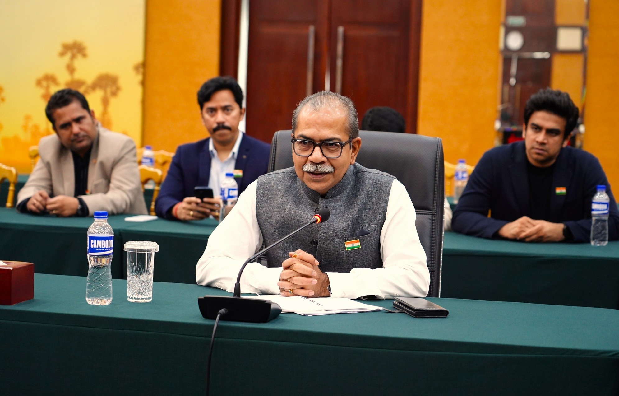 លោក ​ស៊ូដានស៊ូ&nbsp;Sudhanshu&nbsp;លេខាធិការនៃអាជ្ញាធរ​អភិវឌ្ឍន៍ការនាំចេញផលិតផលកសិកម្ម ​និងអាហារកែច្នៃ(APEDA)​&nbsp; &nbsp;