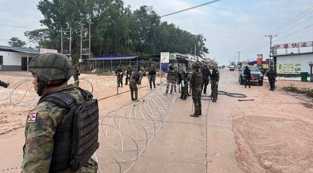 យោធាឈ្លានពានថៃ ដាក់បន្លាលួសលើដីកម្ពុជា។