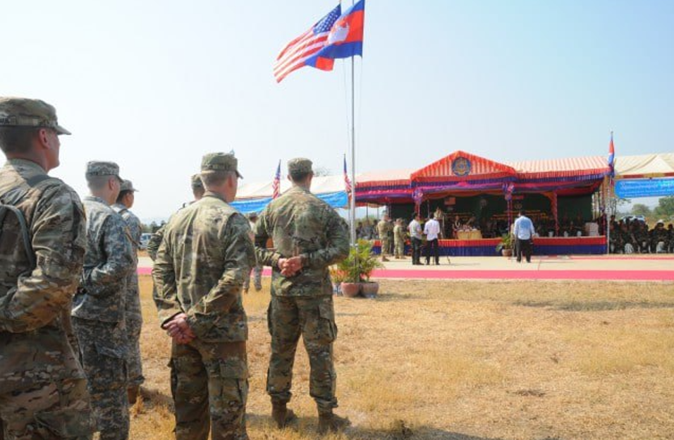 កងទ័ពអាម៉េរិក និងកងទ័ពកម្ពុជា ធ្វើសមយុទ្ធឆ្មាំអង្គរជាមួយគ្នា កាលពីពេលកន្លងមក។