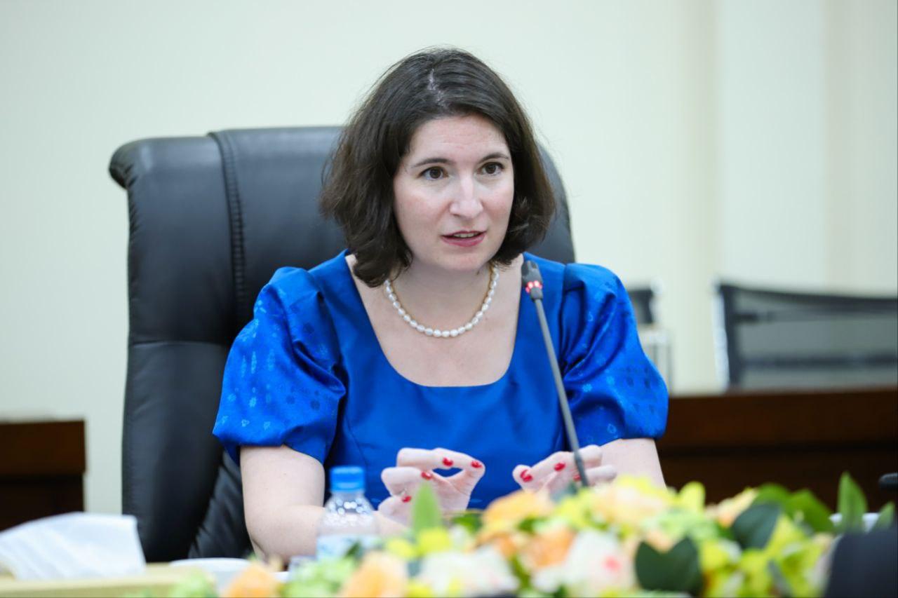 លោកស្រី តានញ៉ា ម៉េយ័រ (Tania Meyer) ប្រធានគ្រប់គ្រងការិយាល័យធនាគារពិភពលោកប្រចាំប្រទេសកម្ពុជា