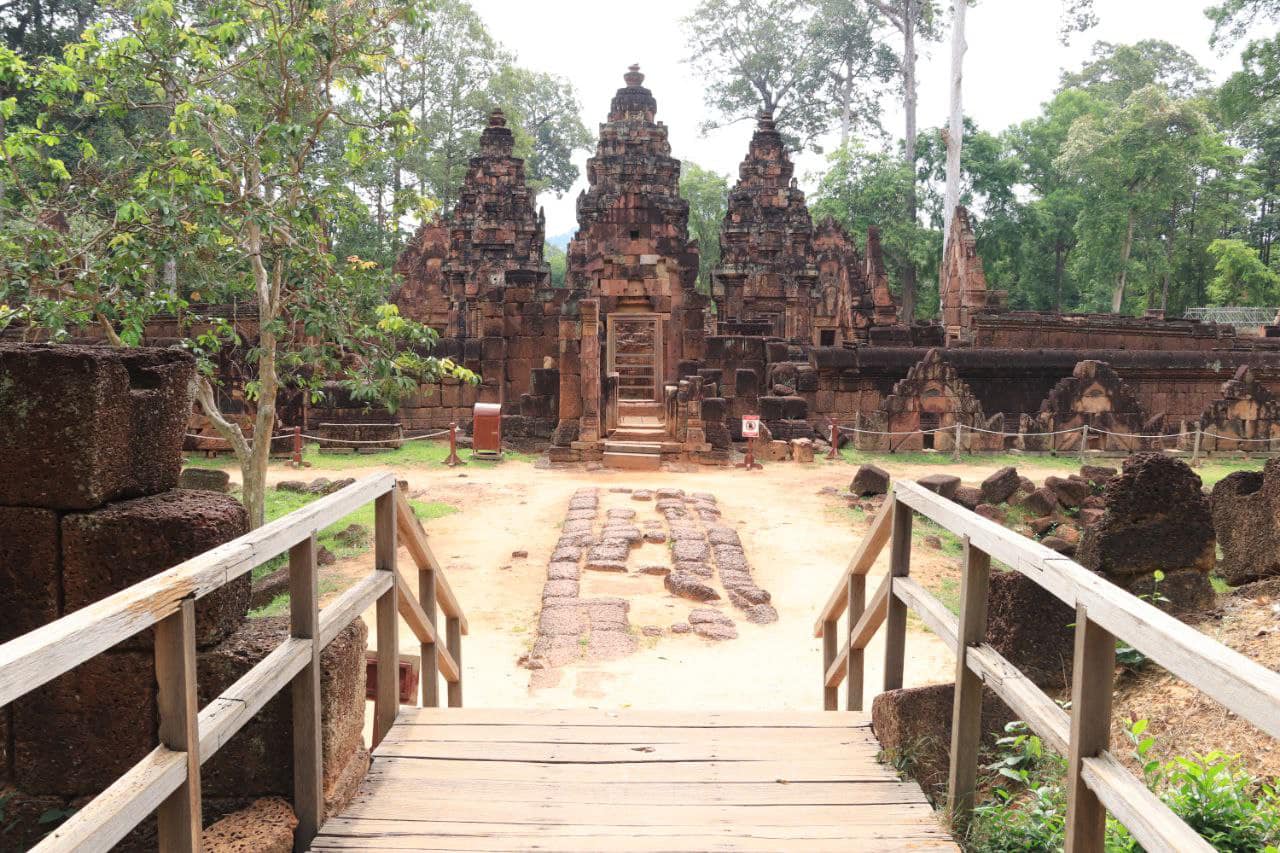 ប្រាសាទបន្ទាយស្រី&nbsp;