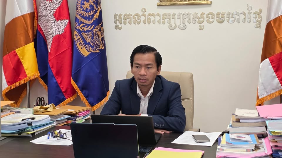 លោក ទូច សុឃៈ